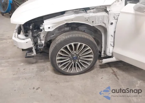 2017 Ford Fusion Se z USA, uszkodzony, nr VIN 3FA6P0HD8HR176986